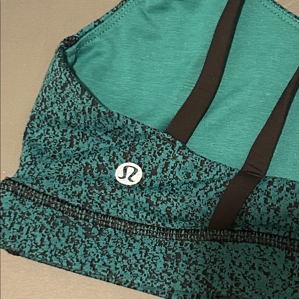 ☑️lululemon athletica Teal and Black Sports Bra - Picture 5 of 6